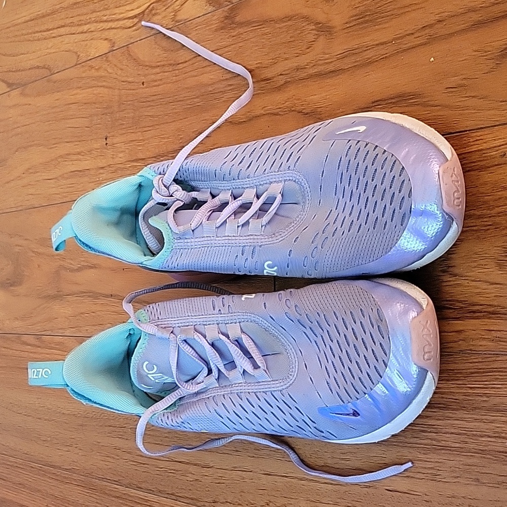 Girl Nike Air max 270